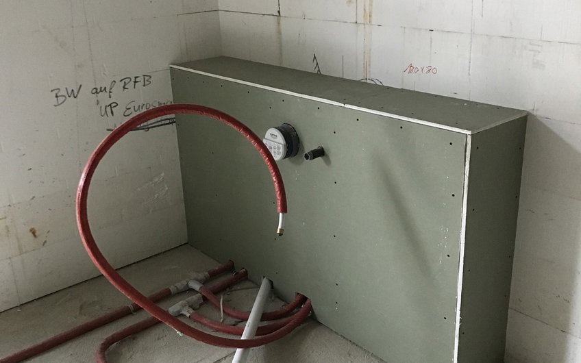 Im Sanitärbereich wurden die Vorwandmodule installiert.