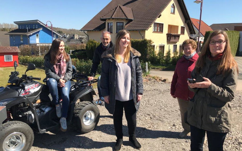 Die Familie der Bauherren hat diesen besonderen Anlass mitgefeiert.
