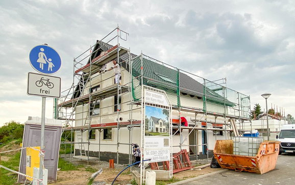 Vorbereitung des Außenputzes für Kern-Haus Trend in Eilenburg