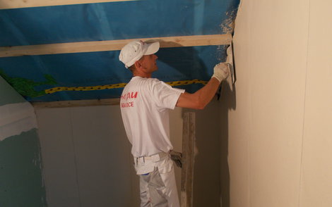 Verputzer im Familienhaus Signum in Einselthum