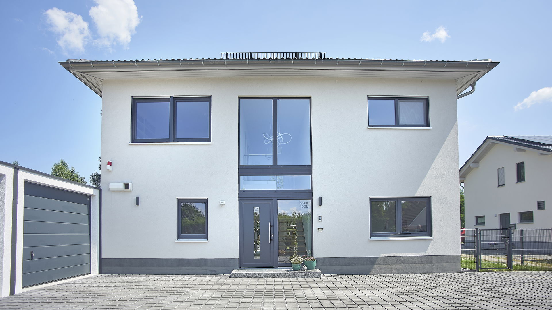 Stadtvilla Eingang in Fischbach