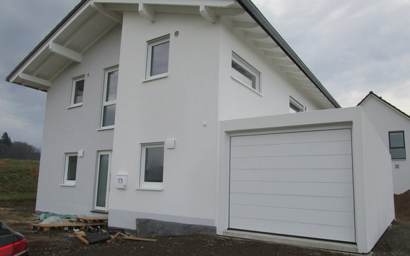 Die Garage wurde aufgestellt.