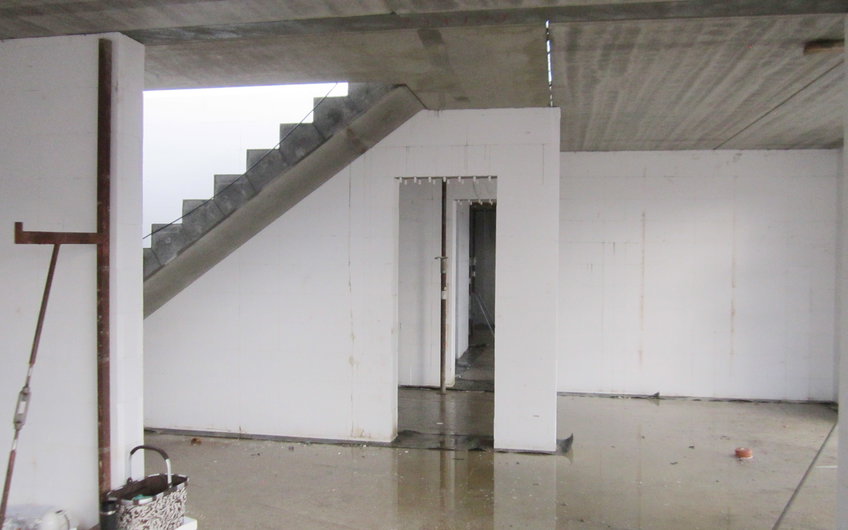 Verlegen der Geschossdecke.