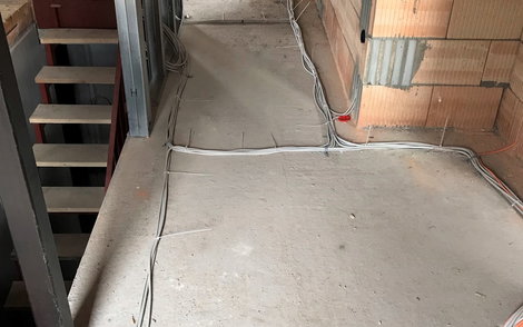 Ausführung der Elektrorohinstallation.