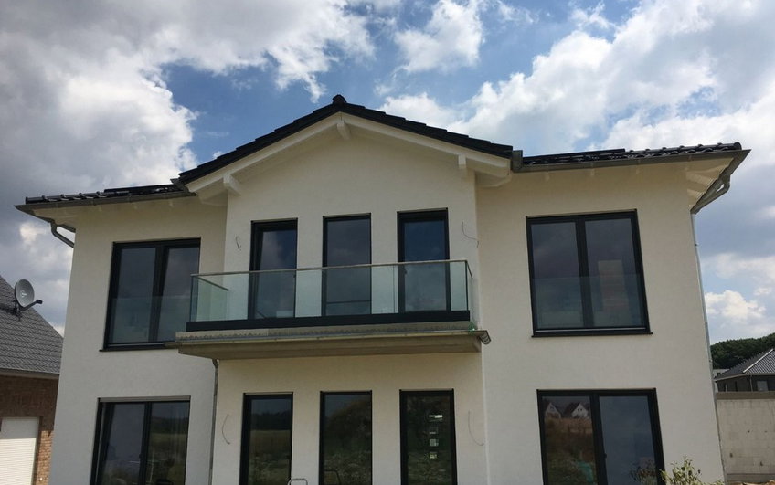 Gartenansicht Stadtvilla Kern-Haus