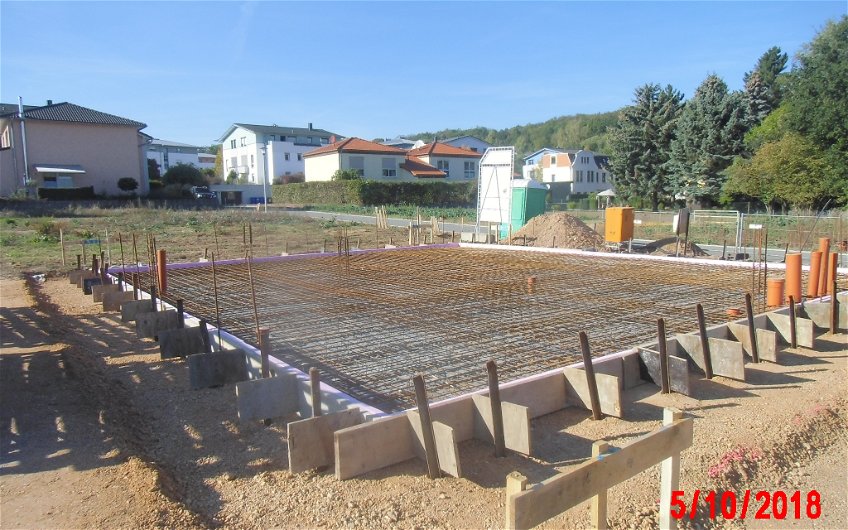Baubeginn für die umgeplante Stadtvilla Signus von Kern-Haus in Zwickau