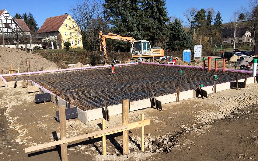 Vorbereitung Bodenplatte für frei geplantes Kern-Haus in Waldenburg, OT Schwaben