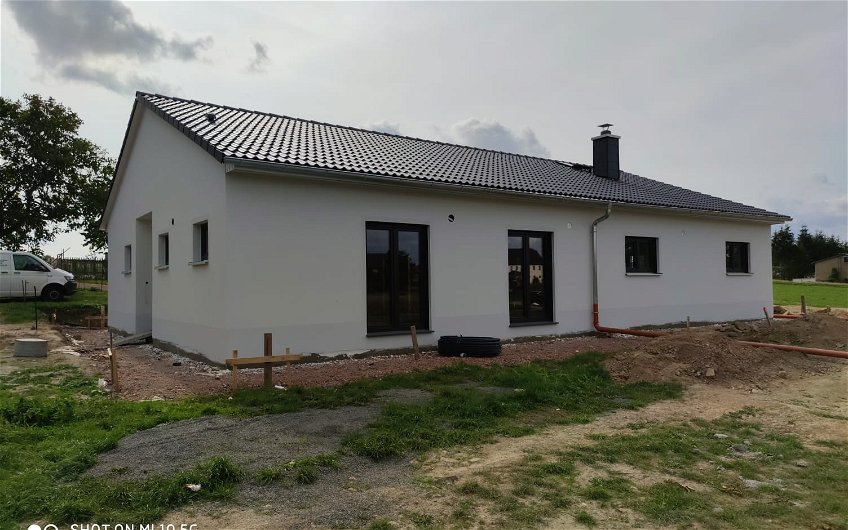 Außenputz für frei geplanten Kern-Haus-Bungalow in Erlau, OT Schweikershain