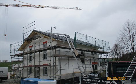 Dacheindeckung für Kern-Haus Jara in Amtsberg, OT Schlösschen