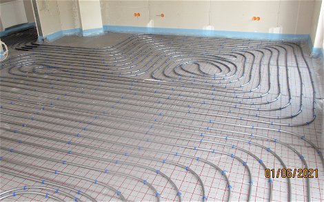 Fußbodenheizung für frei geplanten Bungalow von Kern-Haus in Wilkau-Hasslau