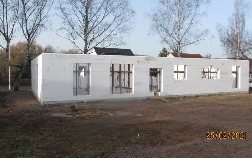 Rohbau für frei geplanten Bungalow von Kern-Haus in Wilkau-Hasslau