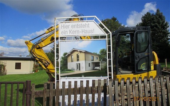 Bauschild für Kern-Haus Cara in Amtsberg