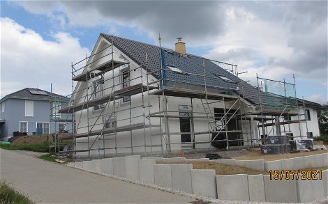 Dacheindeckung und Fenster für Kern-Haus Jano in Freiberg