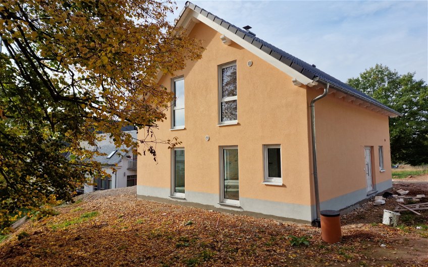 Außenputz für frei geplantes Kern-Haus in Oberlungwitz