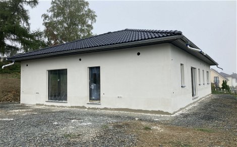 Dacheindeckung und Außenputz für Bungalow Balance von Kern-Haus in Plauen