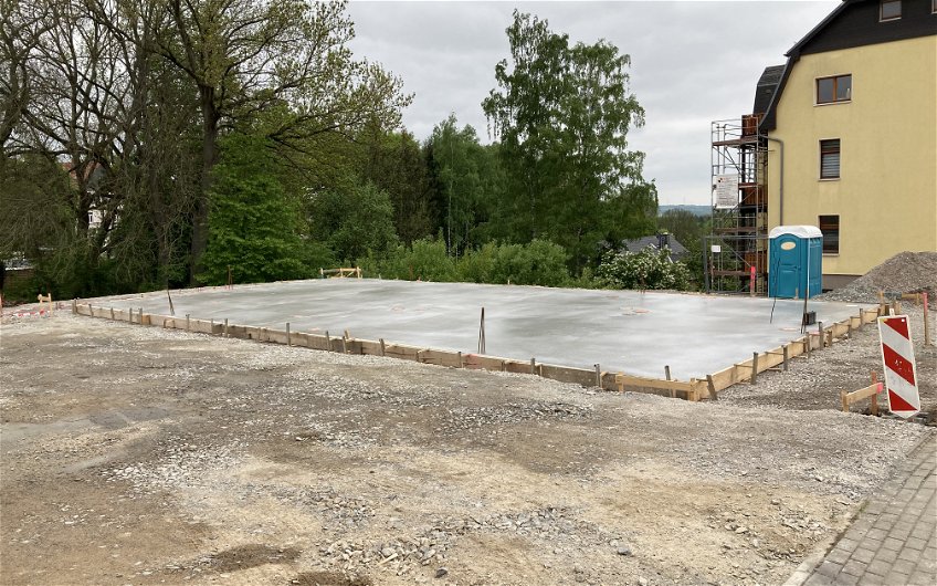 Beton Bodenplatte für frei geplanten Bungalow in Hohenstein-Ernstthal