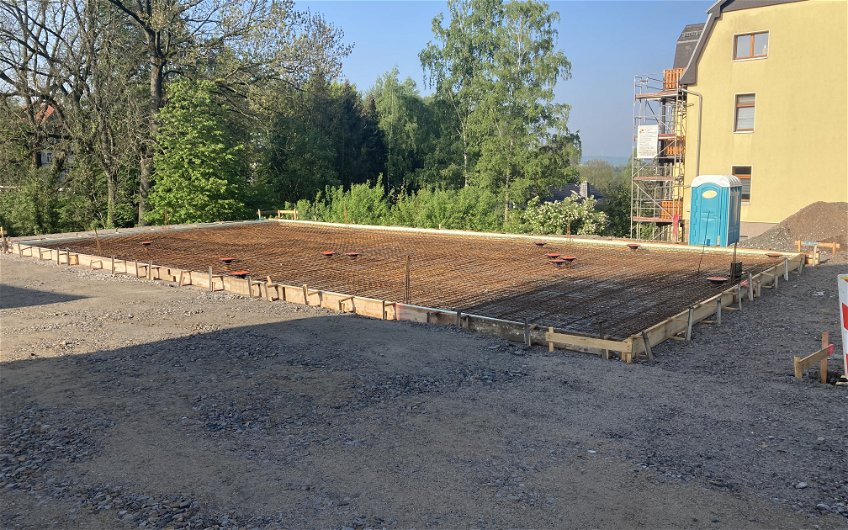 Vorbereitung Bodenplatte für frei geplanten Bungalow von Kern-Haus in Hohenstein-Ernstthal