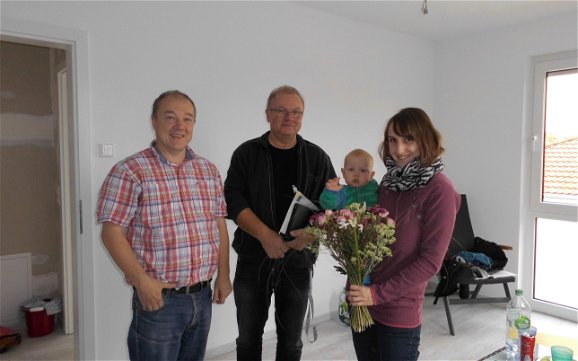 Das Kern-Haus Team Erfurt wünscht der Bauherrenfamilie eine gute Zeit in ihrem neuen Haus.