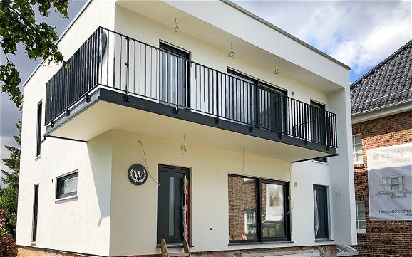 Kern-Haus Apartementhaus mit Balkon in Naumburg
