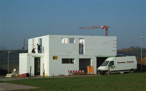 Rohbau des frei geplanten Einfamilienhauses von Kern-Haus in Bammental