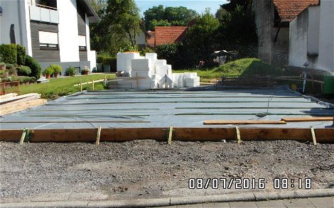 Bodenplatte des individuell geplanten Einfamilienhauses Vision Plus von Kern-Haus in Nußloch