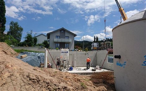 Bau des Kellers des frei geplanten Einfamilienhauses von Kern-Haus in Gaggenau-Ottenau