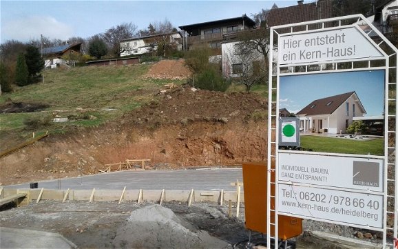 Bodenplatte für das individuell geplante Einfamilienhaus Family von Kern-Haus in Wilhelmsfeld
