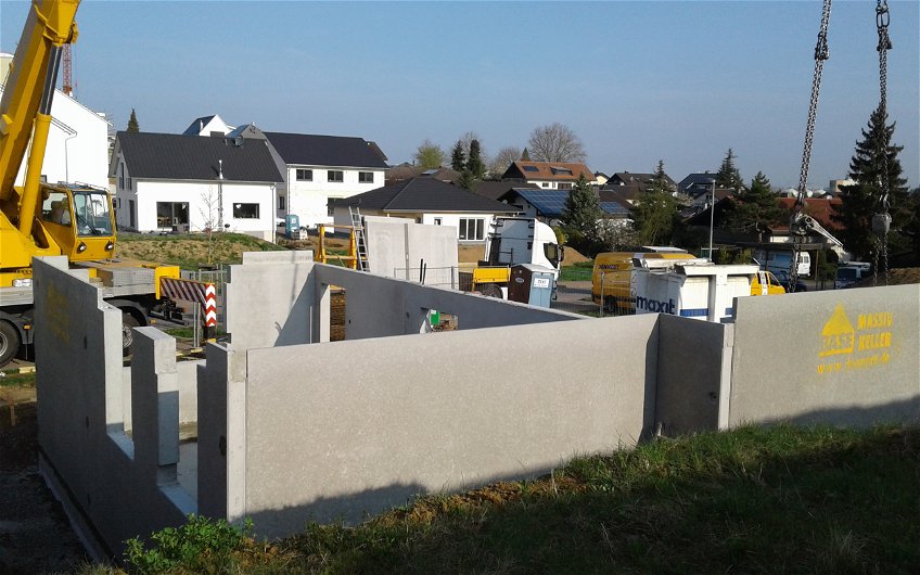 Bau des Kellers des individuell geplanten Einfamilienhauses Aura von Kern-Haus in Eppingen