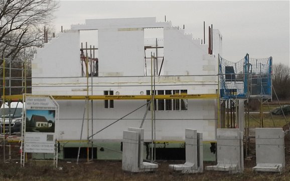 Rohbau des frei geplanten Einfamilienhauses von Kern-Haus in Bad Schönborn