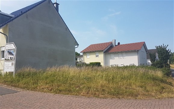 Grundstück für die frei geplante Doppelhaushälfte von Kern-Haus in Malsch