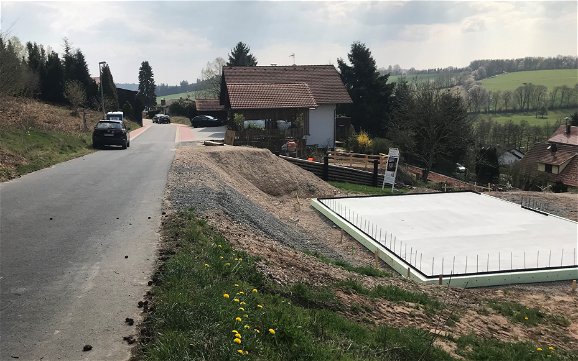Bodenplatte für den frei geplanten Bungalow mit Keller in Beerfelden-Airlenbach 