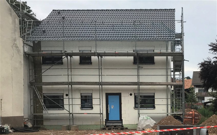 Geschlossener Rohbau des frei geplanten Einfamilienhauses von Kern-Haus in Wiesloch-Schatthausen