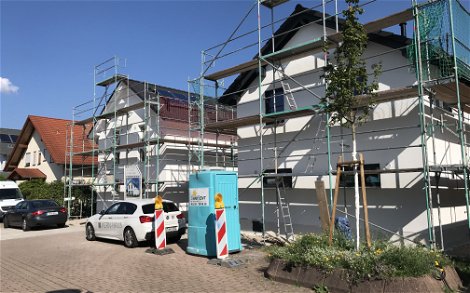 Rohbaubesichtigung im frei geplanten Familienhaus von Kern-Haus in Graben-Neudorf