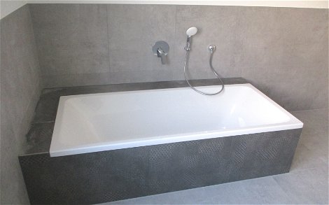 Höchster Bedienkomfort erfolgt mit dem Einbau der Badewannenarmatur.