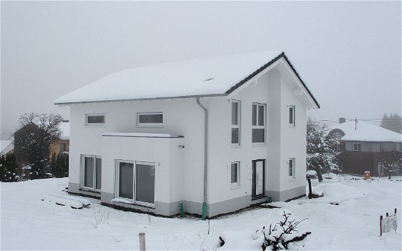 Das neue Kern-Haus in der verschneiten Winterlandschaft!