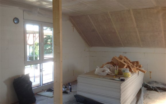 Ausbau Dachgeschoss mit Dämmung und Leichbauwänden