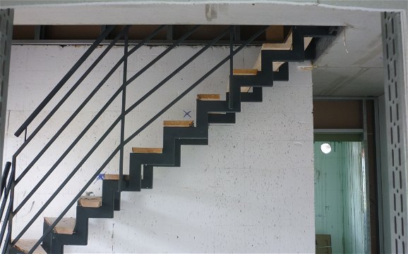 Einbau Treppenstahlgerüst 