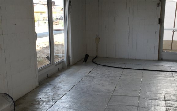 Bodenplattenisolierung im Erdgeschoss