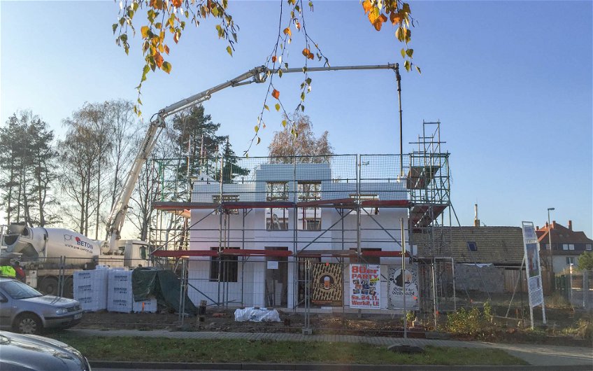Rohbau mit Dachgeschoss aus DuoTherm für Kern-Haus in Baalsdorf