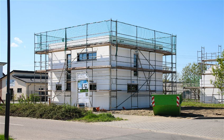 Fertiger Rohbau individuelles Bauhaus von Kern-Haus
