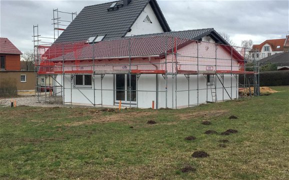 Dacheindeckung auf Doppelhaus von Kern-Haus in Lützschena