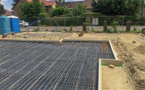 Vorbereitung Bodenplatte für Kern-Haus in Baalsdorf