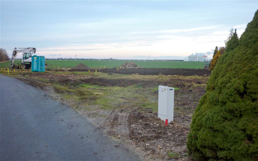 Grundstück am Feld vor Baubeginn 