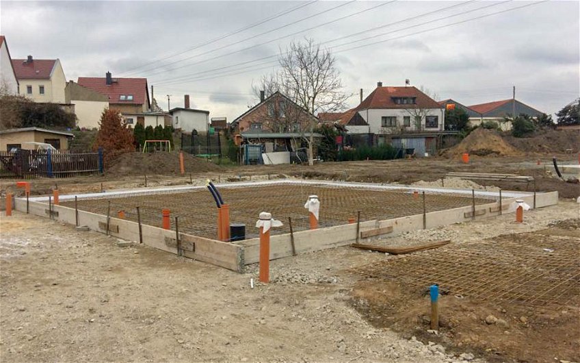 Fertigstellung des Gründungspolsters für Kern-Haus in Leipzig-Lindenthal