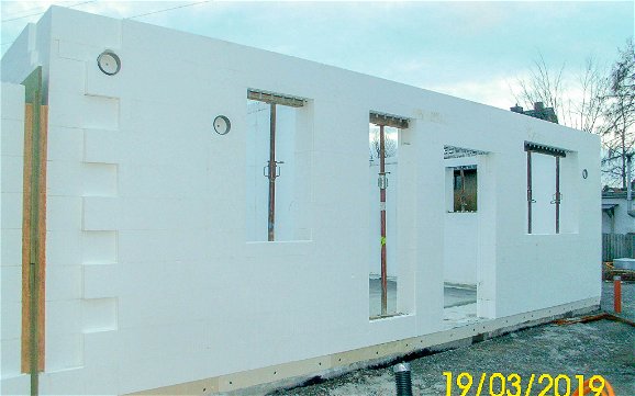 DuoTherm-Wände vor Befüllen mit Beton für Kern-Haus in Lindenthal