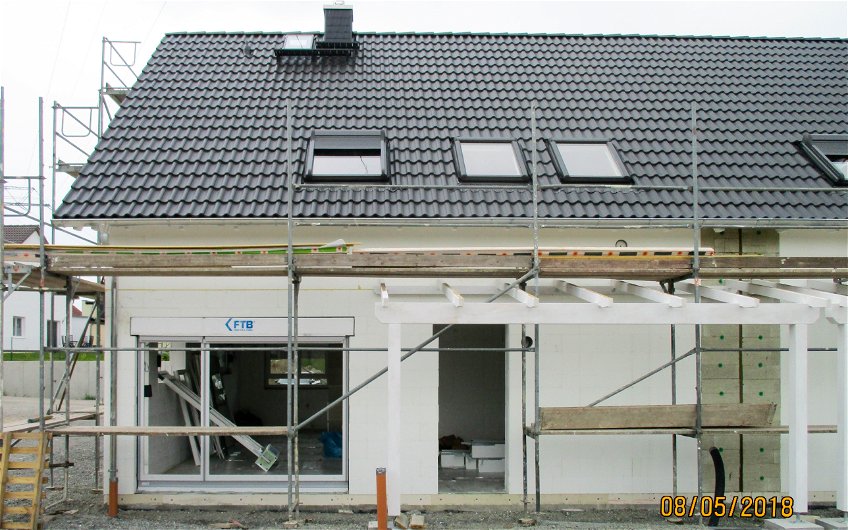 Dacheindeckung und Fentereinbau bei Kern-Haus Doppelhaushälfte in Leipzig Lindenthal