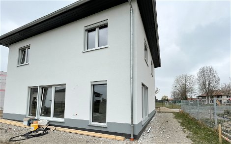 Kern-Haus Leipzig individuell geplantes Architektenhaus mit Wärmepumpe energieeffizientes Eigenheim in Massivbauweise regional Qualität gute Erfahrungen Garantien Außenanlagen