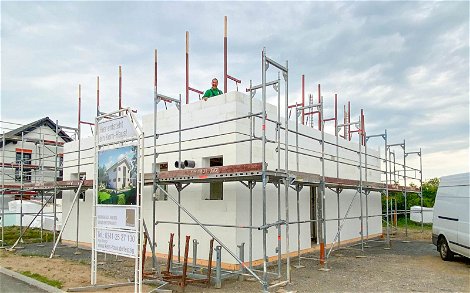 Beginn Dachgeschossrohbau für Kern-Haus Allea in Eilenburg