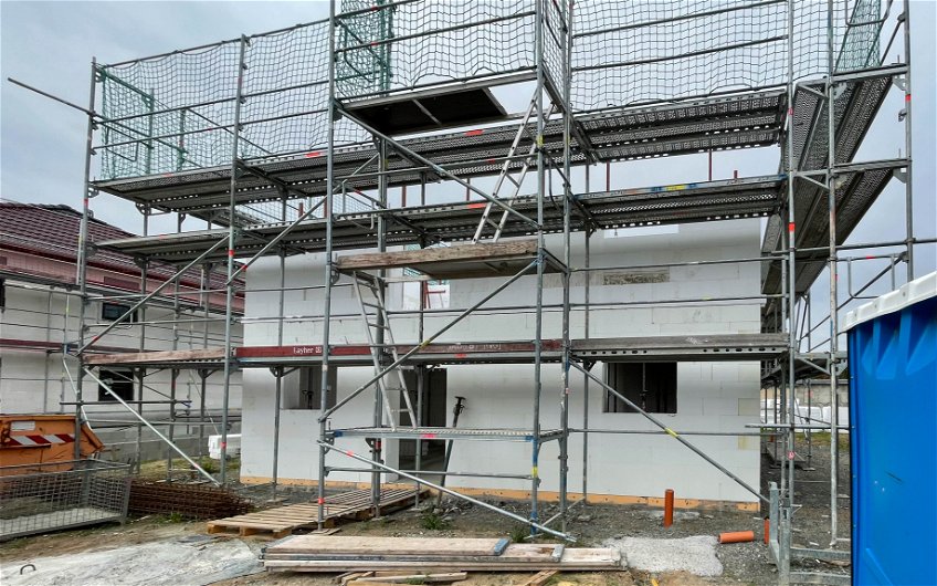 Bau des Obergeschoss der Kern-Haus Stadtvilla Baleo in Eilenburg