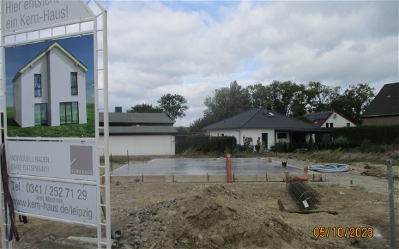 Bodenplatte für neues Kern-Haus Familienhaus